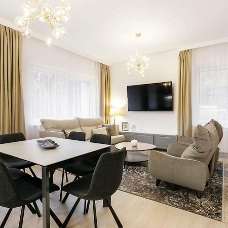 Luxury For Everyone - Hills Park Lux Apartments 3 VNO Exterior photo