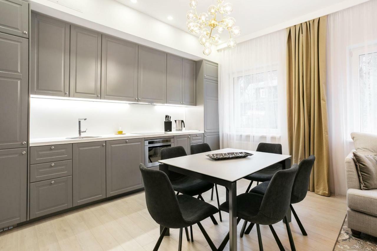 Luxury For Everyone - Hills Park Lux Apartments 3 VNO Exterior photo