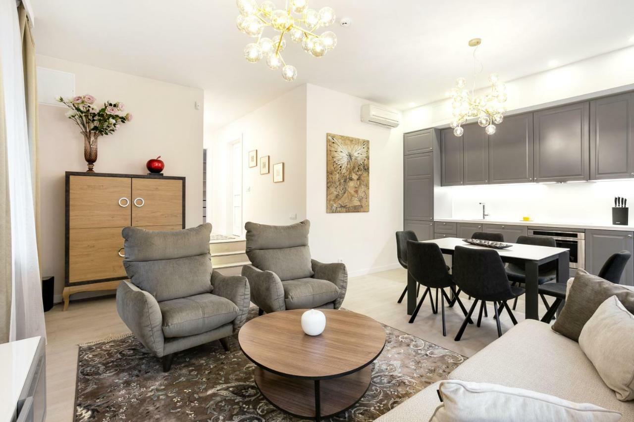Luxury For Everyone - Hills Park Lux Apartments 3 VNO Exterior photo